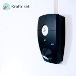 Kraftriket - Zaptec Pro 4G med bakplate & med 32A installasjon